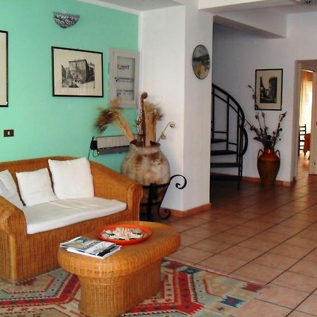 B&B La Grotta SantʼAlessio Siculo エクステリア 写真