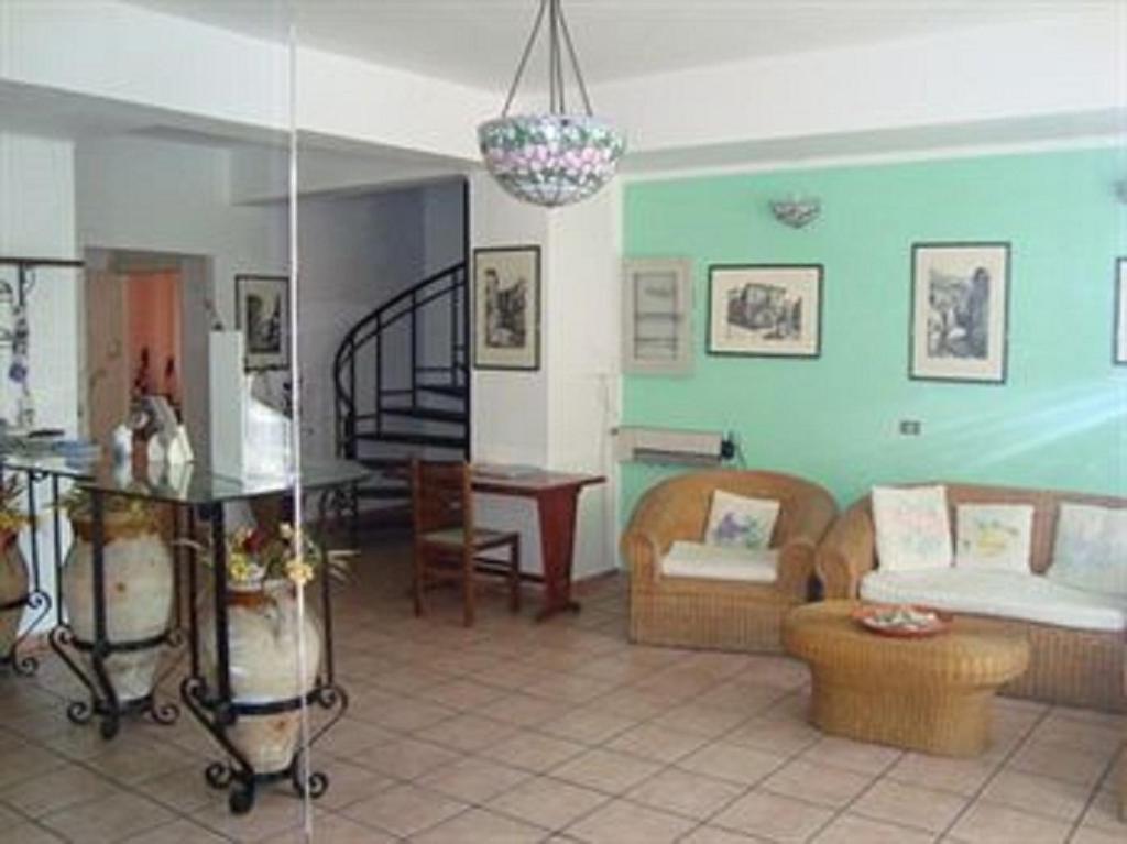 B&B La Grotta SantʼAlessio Siculo エクステリア 写真